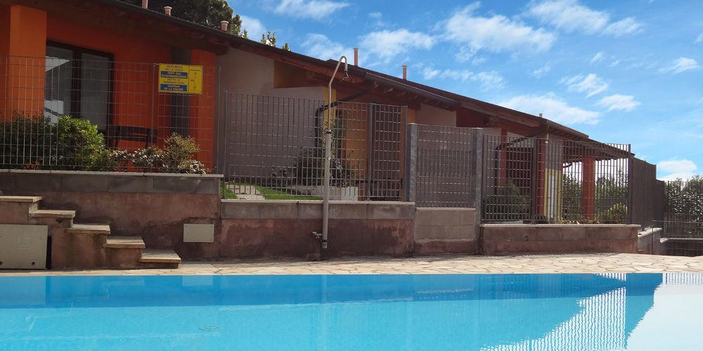 Borgo Blu Poggio Aparthotel Lazise Exterior photo